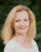 Jessica Peckham Headshot.