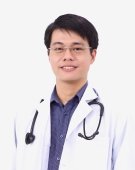 Head shot of Huan Vuong, MD. 