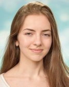 Stella Goeschl Headshot.