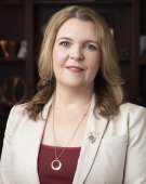 Jennifer Saylor.
