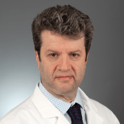 Daniel Kohane Headshot.