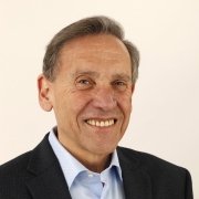 Robert Brooks Headshot.