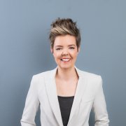 headshot of Kelly Casperson.