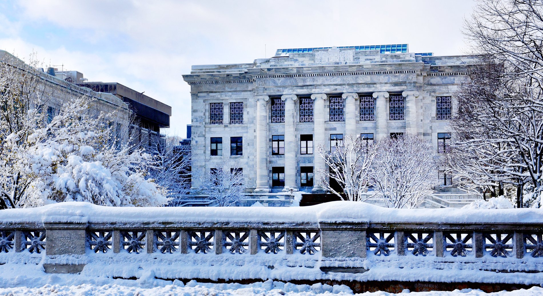 Snow on Gordon Hall.