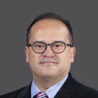 Flavio Rocha Headshot.