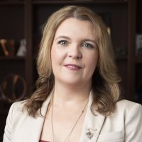 Jennifer Saylor.