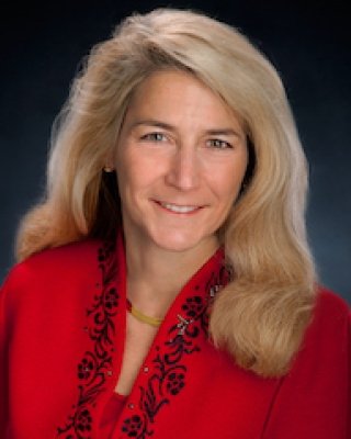 Linda Cyr.