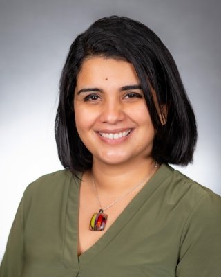 Lonika Sood Headshot.