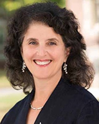 Shelly Greenfield Headshot.