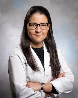 Paula Ugalde Figueroa Headshot.