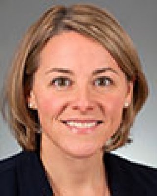 Traci Wolbrink Headshot.