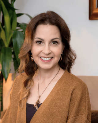 headshot of Melinda RIng