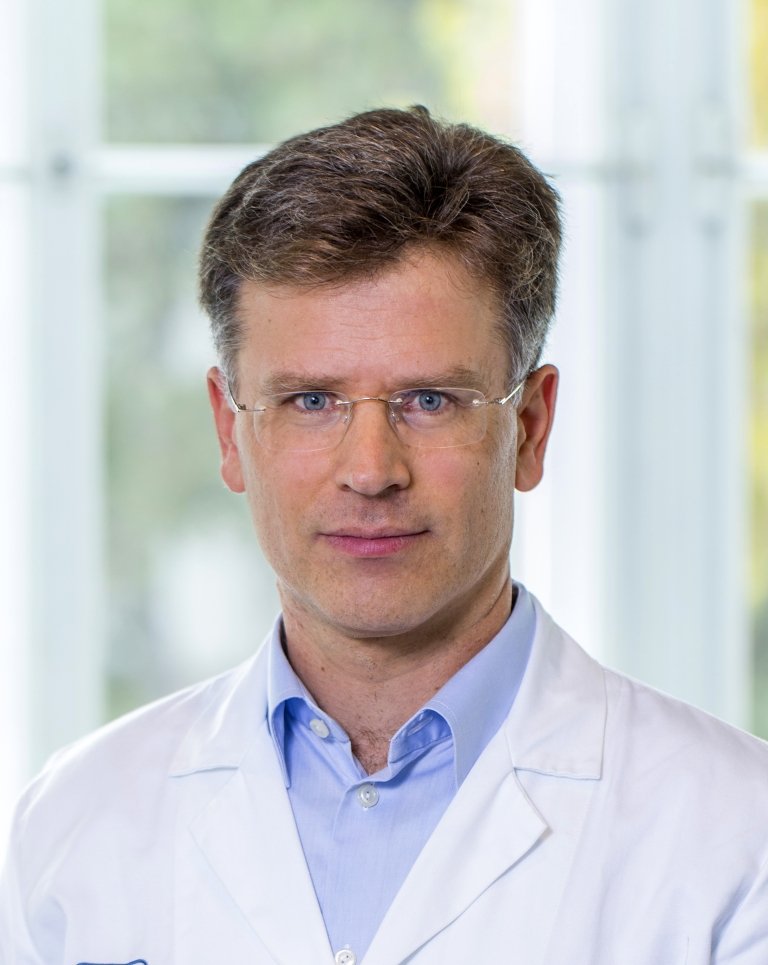 Christian A Müller Headshot.