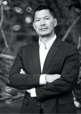 Peter Chin-Hong Headshot.