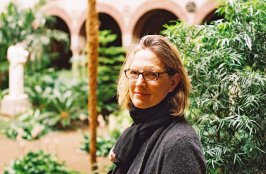 Corinne Zimmermann Headshot.